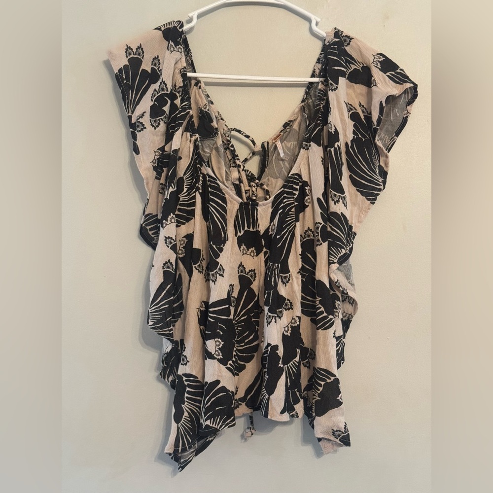 Free People Boho Lace Up Ruffle Top Womens Medium Cream Black Floral Blouse